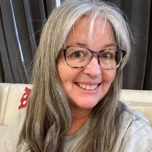 Meet your Posher, Posh